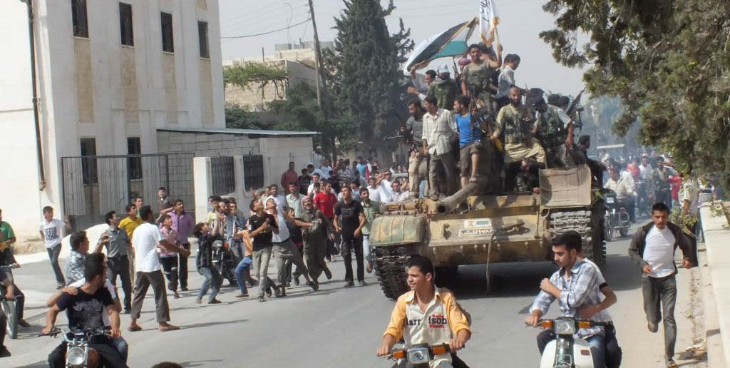 FSA rebels capture tank in Aleppo