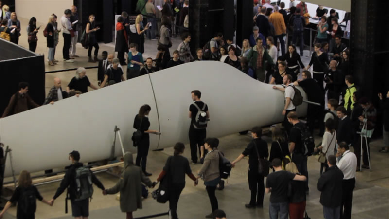 Liberate Tate delivering the wind turbine blade