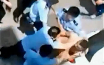 Police brutality during pipeline protests in Qidong, China