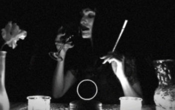 Lil Daggers - Pair Of Lives