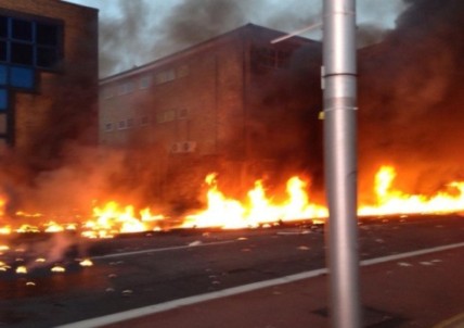 Helicopter crash in Vauxhall, central London