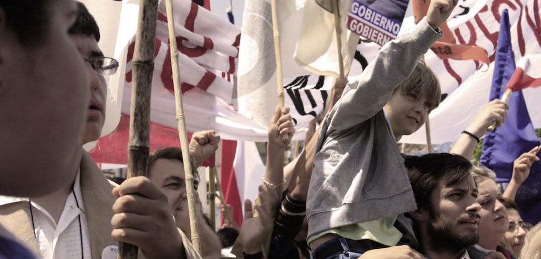 A still from the film No (2013)