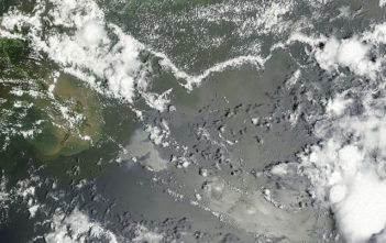 Satellite image of the BP Deepwater Horizon oil slick