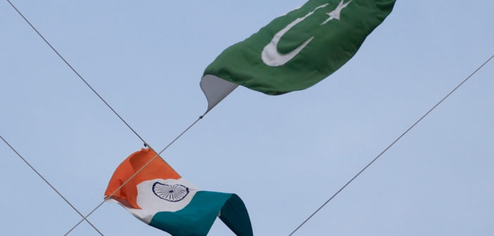 Flags of India and Pakistan