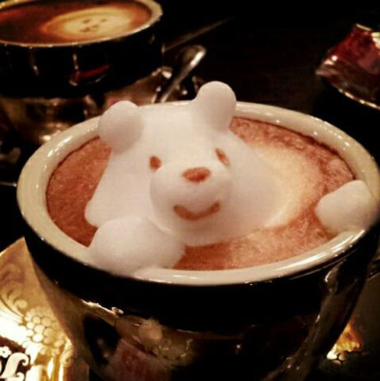 Latte coffee art by Kazuki Yamamoto