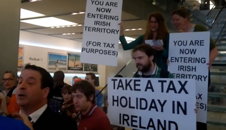 Protesters at Apple's regent Street store in London