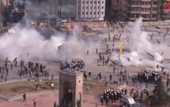 Police storm Taksim Square with heavy use of tear gas and water cannons