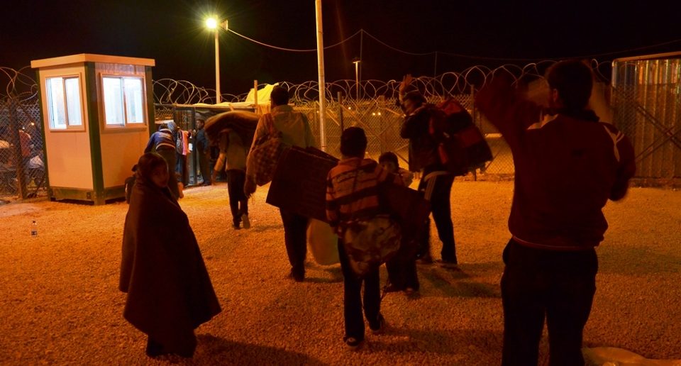 Syrian refugees enter Za'atari camp in northern Jordan