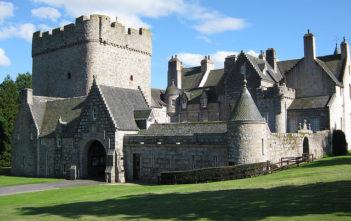 Drum Castle