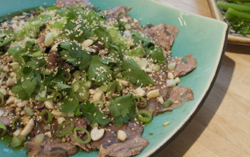 Hot and numbing beef slices