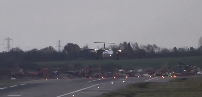 Plane struggles to land at BHX in gale-force winds