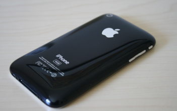 Apple iPhone 3GS