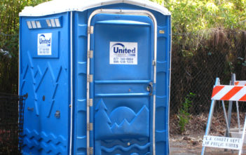 Portable toilet