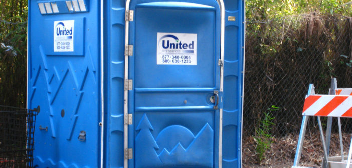 Portable toilet
