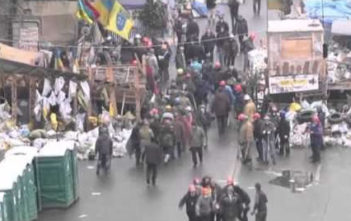 Violence erupts as brief truce collapses in Ukraine