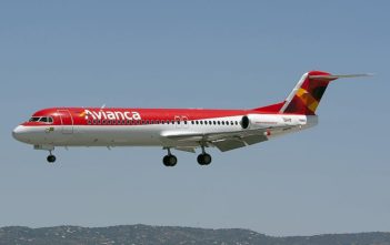 Avianca Fokker 100 aeroplane