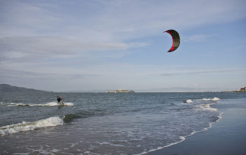 Kitesurfing