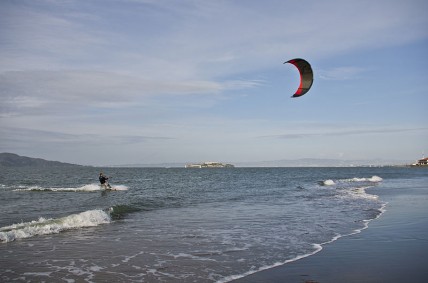 Kitesurfing