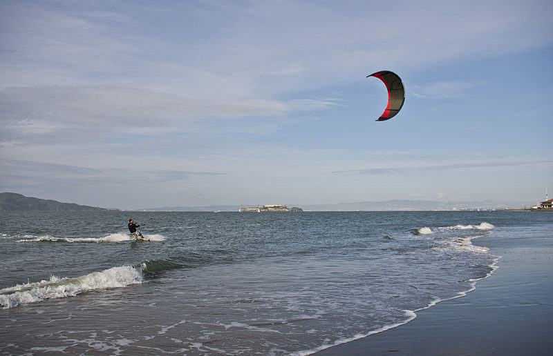Kitesurfing