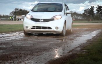 Self-cleaning car debuted by Nissan