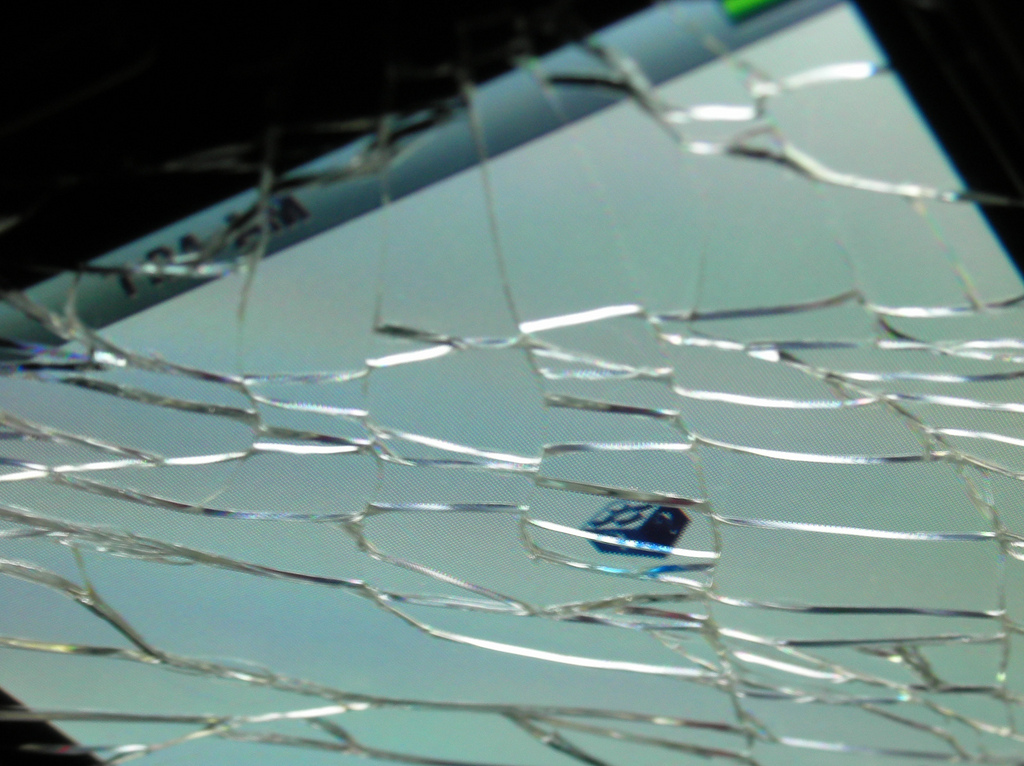 Wrapped Screen Damage Self-healing plastic could make gadgets more durable | Descrier News