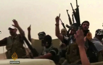 ISIS moves furtehr into Iraq