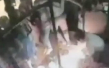 Arsonist sets fire to packed bus in China