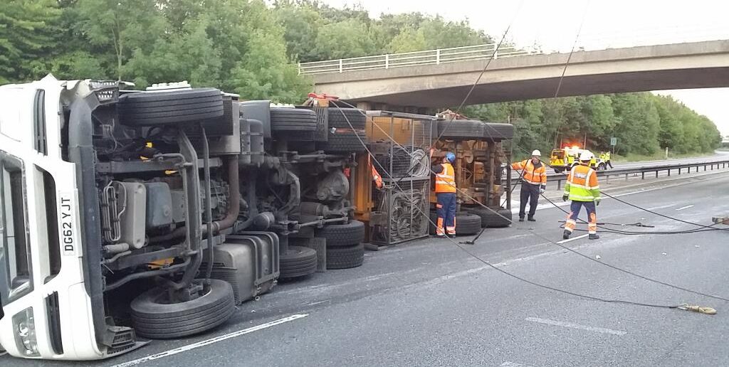 Lorry aid spill on M11