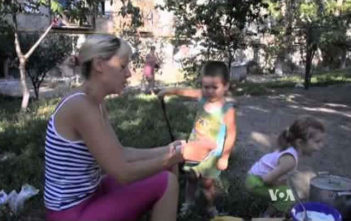 International police force cannot reach MH17 crash site