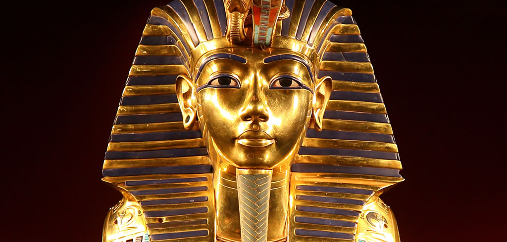 Tutankhamun burial mask