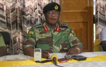 Army seizes control of Zimbabwe