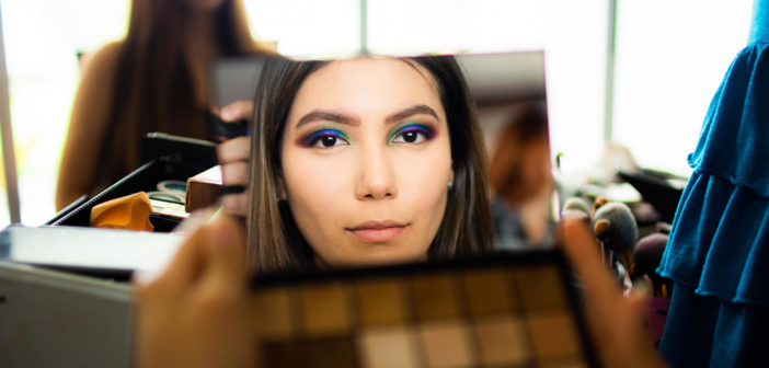 Makeup mirror